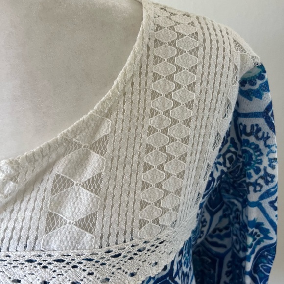 Suzanne Betro  2X Crochet Boho Top  Blue Floral Short Sleeve TOP TUNIC - Picture 6 of 10